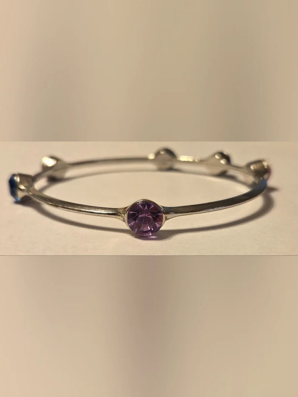 N/A silver bangle